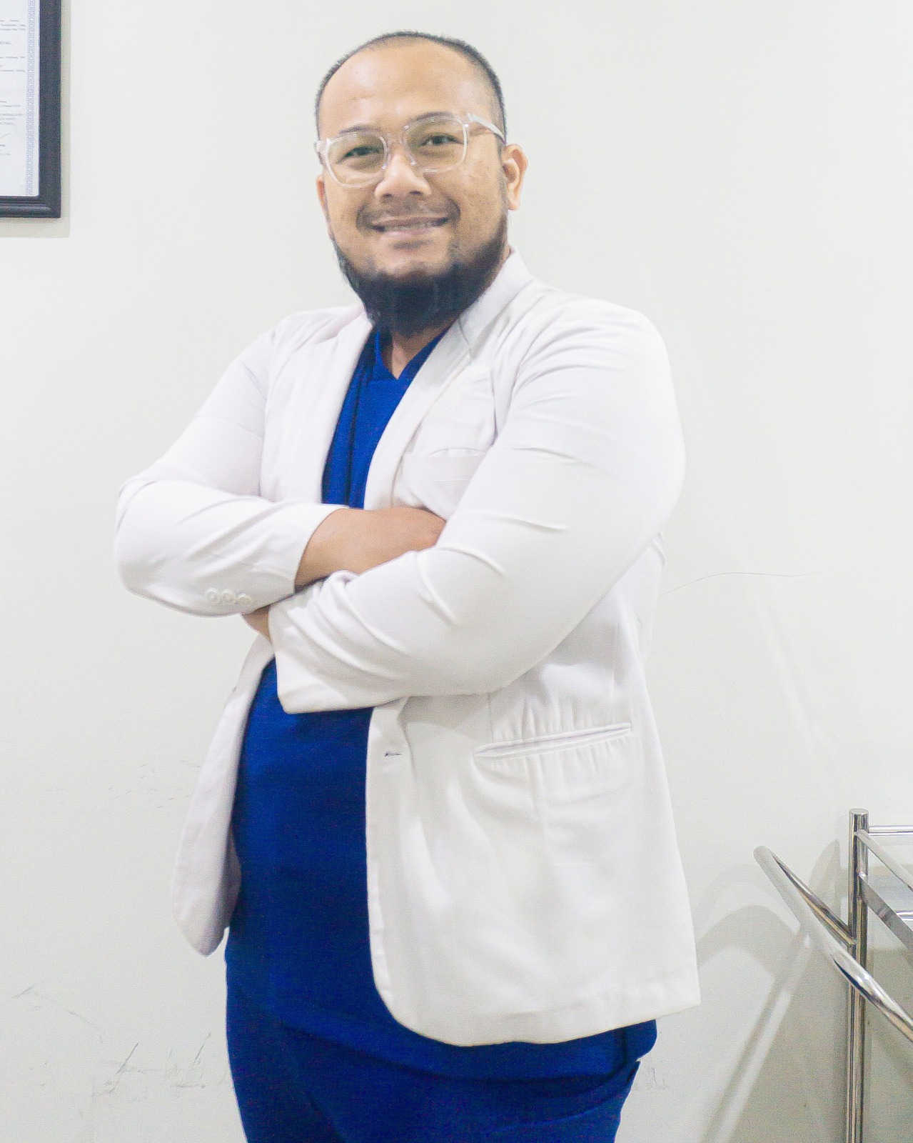 dr. Teuku Arie Hidayat